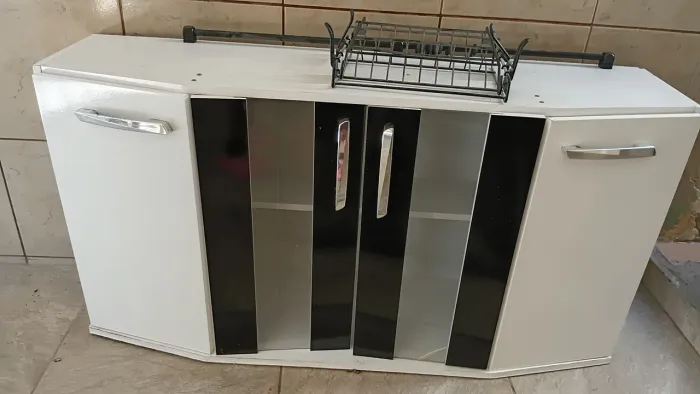 Pia de aluminio.