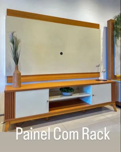 Painel com rack
