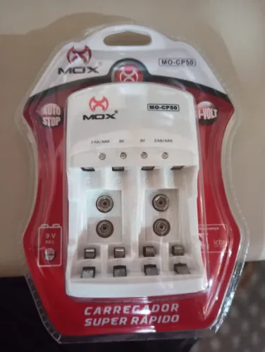 Carregador de Pilhas e bateria MOX MO-CP50 Super Rápido