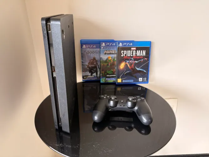 PS4 Slim 500GB Completo + 1 Controle + 3 Jogos (Ótimo Estado!)
