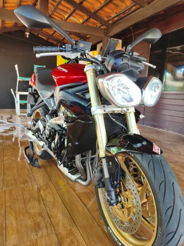 Vendo street triple 675r