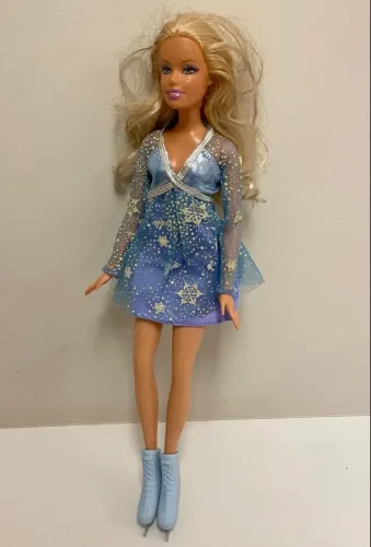 Barbie patinadora