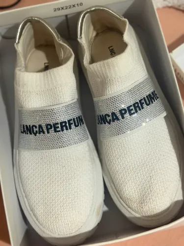 TÊNIS NOVO LANÇA PERFUME
