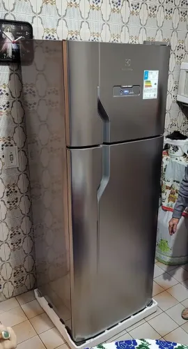 Geladeira dúplex eletrolux DFX 371L