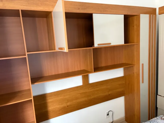 Guarda-roupa Solteiro Modulado Zurique 4 Portas Ripado Cor Bege