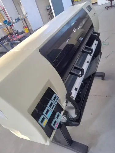 2 impressoras Ploter de produção HP DesignJet T7100