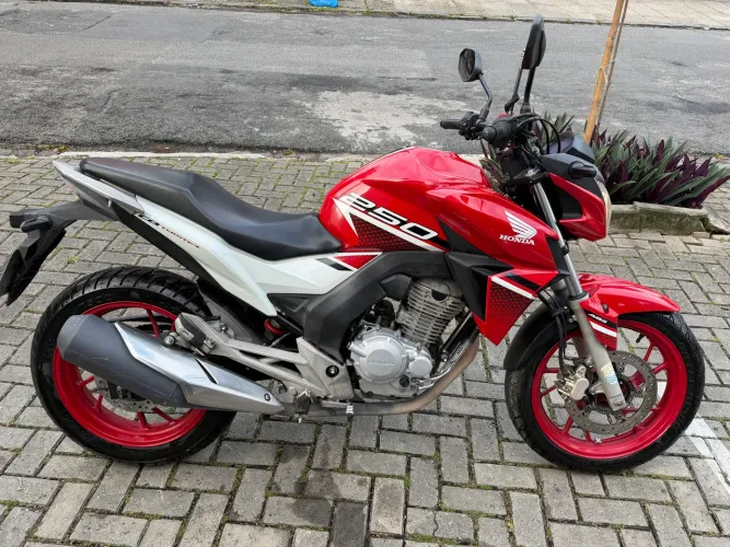 CB250 TWISTER ÚNICO DONO