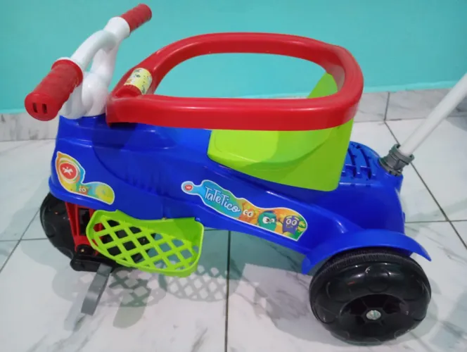 Triciclo infantil 