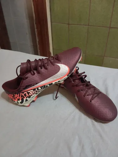 Chuteira Nike