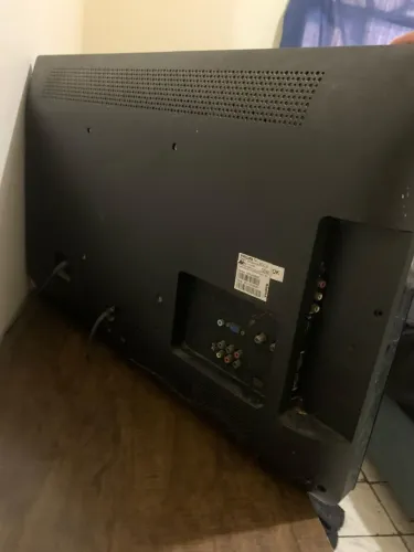 Vendo uma televisão não é smart 32 polegadas sem controle 