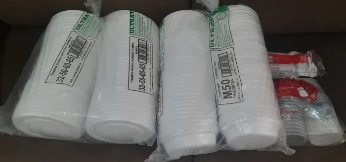 Garfos +Potes 350ml + tampas + Marmit<br>Potes PP 350ml + Tampa Para Marmitex + Marmita 700ml