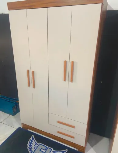 Guarda roupas 4 portas NOVO