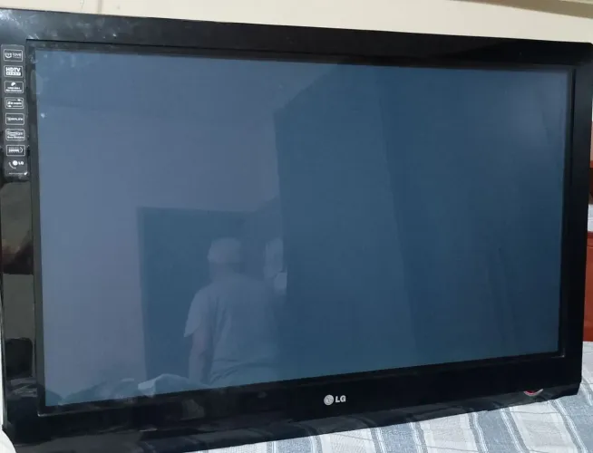 TV LG 42"