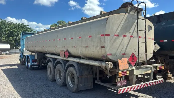 Carreta Tanque Combustível Gotti 2002 - 40.000L - 7 Compartimentos
