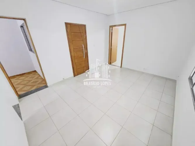 Casa na Vila Carioca com 2 quartos ( 1 suíte) e 1 vaga