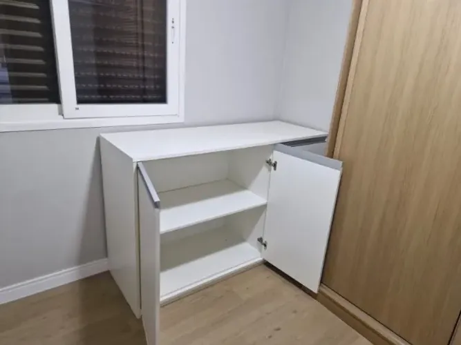 ARMÁRIO PARA ESCRITÓRIO / QUARTO - BRANCO