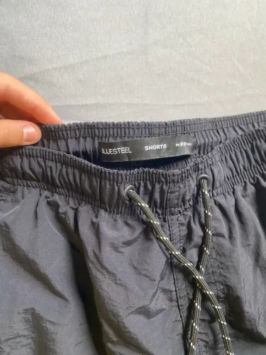 Short Renner preto nunca usada