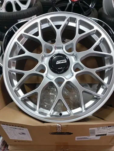 Roda RAW aro 18 