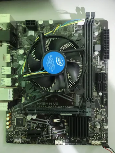 Kit placa mãe Gigabyte H410 H V3 + Processador i5 10400f