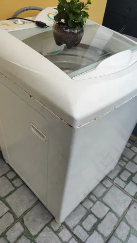 Vende-se Máquina com defeito