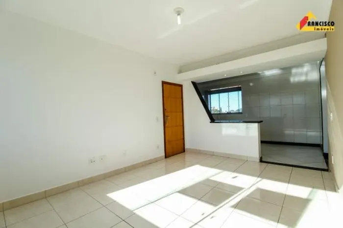 Apartamento para aluguel, 3 quartos, 1 suíte, 1 vaga, Esplanada - Divinópolis/MG