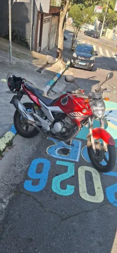 Fazer 250 cilindrada a gasolina 