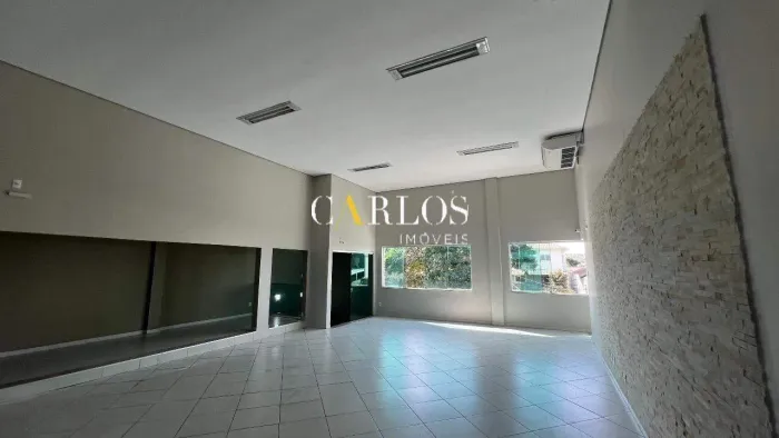 Andar comercial 350m² com Fino Acabamento, Pé Direito Duplo, Ar condicionado e Frente Recu