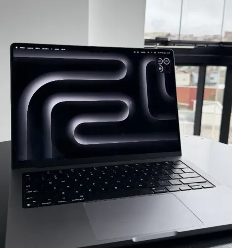 Macbook Pro M2 (pro), 14 polegadas, 1Tb de ssd, 16g, 2023. MUITO POUCO USADO