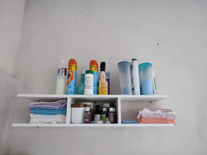 Prateleira em MDF para lavanderia ou cozinha