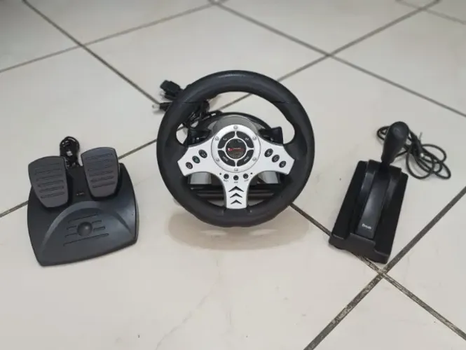 Volante Leadership Gamer Vibration Universal - Modelo 1026