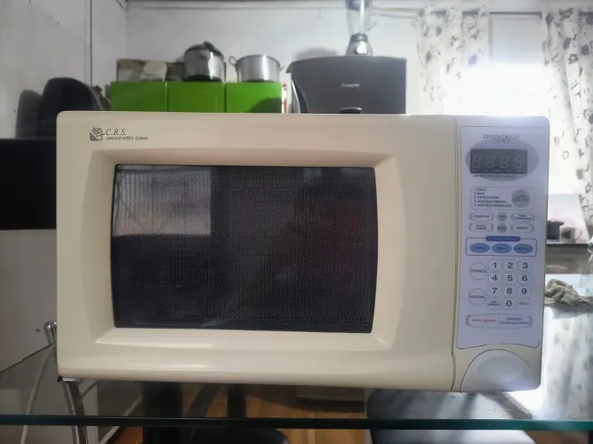 Micro-ondas Daewoo 20 Litros