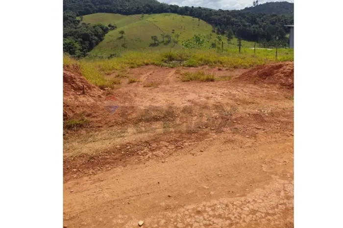Excepcional terreno com linda vista localizado no Bairro dos Nogueiras em Socorro -SP