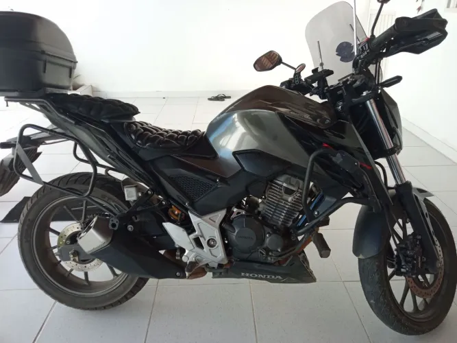 Cb300f, nova Twister, ano 2023.