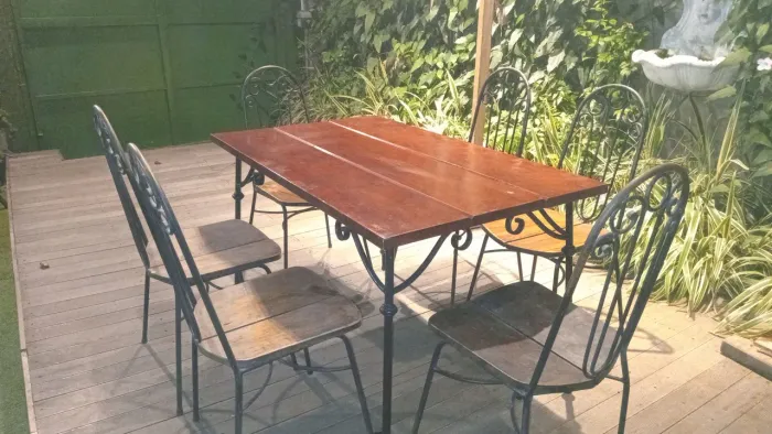 Mesa de jantar rústica