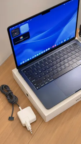 MacBook Air M4 16GB 256GB - Super conservado