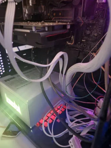 COMPUTADOR PARA JOGOS E ESTUDOS