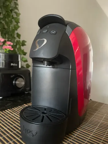 Cafeteira três corações Luna 