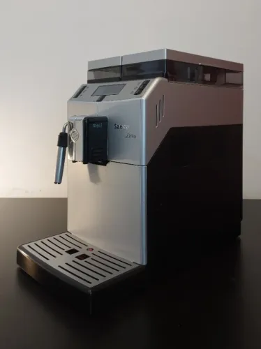 Máquina de Café Expresso Automática Saeco Lirika 220V