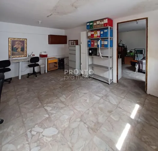Casa com 4 quartos em Piedade