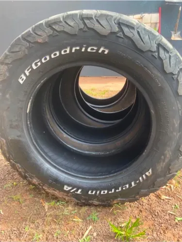 4 pneus BF GOODRICH