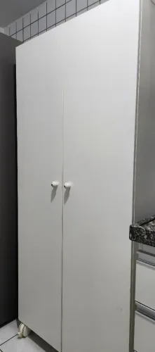 Vende-se armário multiuso