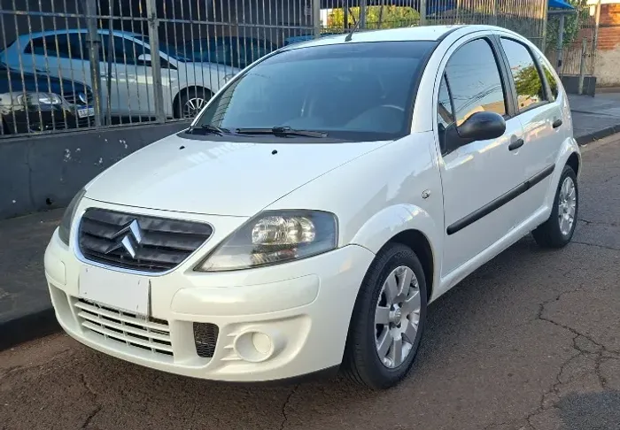Citroen C3 GLX 1.4/ GLX Sonora 1.4 Flex 8V 5P 2012