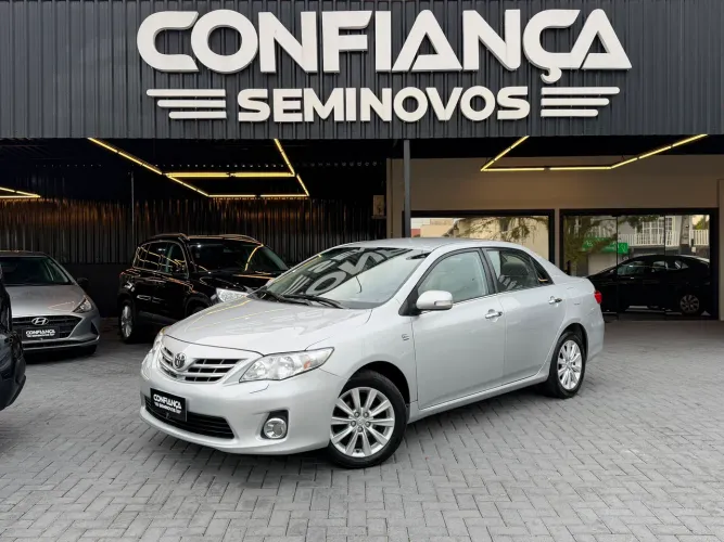 Toyota Corolla Altis 2.0 Flex 16V Aut. 2012