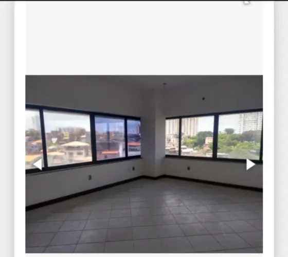 Vende-se uma sala comercial