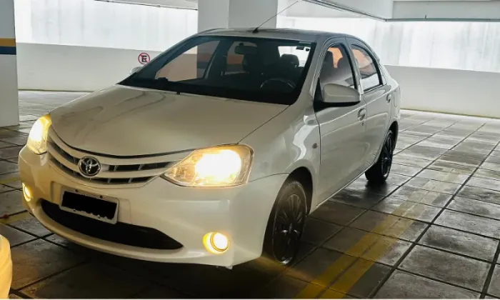 Toyota Etios X Sedan 1.5 Flex 16V 4P Mec. 2016