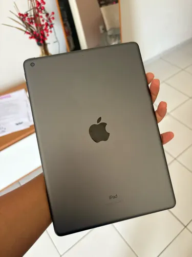 IPAD 8 - APPLE - 32GB