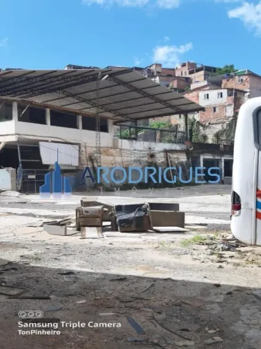 EXCELENTE TERRENO À VENDA NA AVENIDA SAN MARTINS