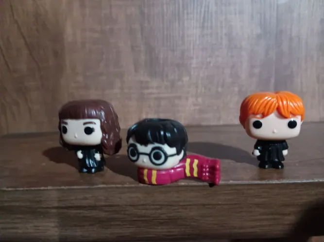 3 bonecos miniaturas Kinder ovo Harry Potter usados na condição das fotos