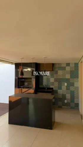 Casa com 3 dormitórios à venda, 192 m² por R$ 1.500.000 - Condomínio Village Karaíba - Ube