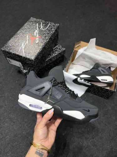 Jordan retro 4 